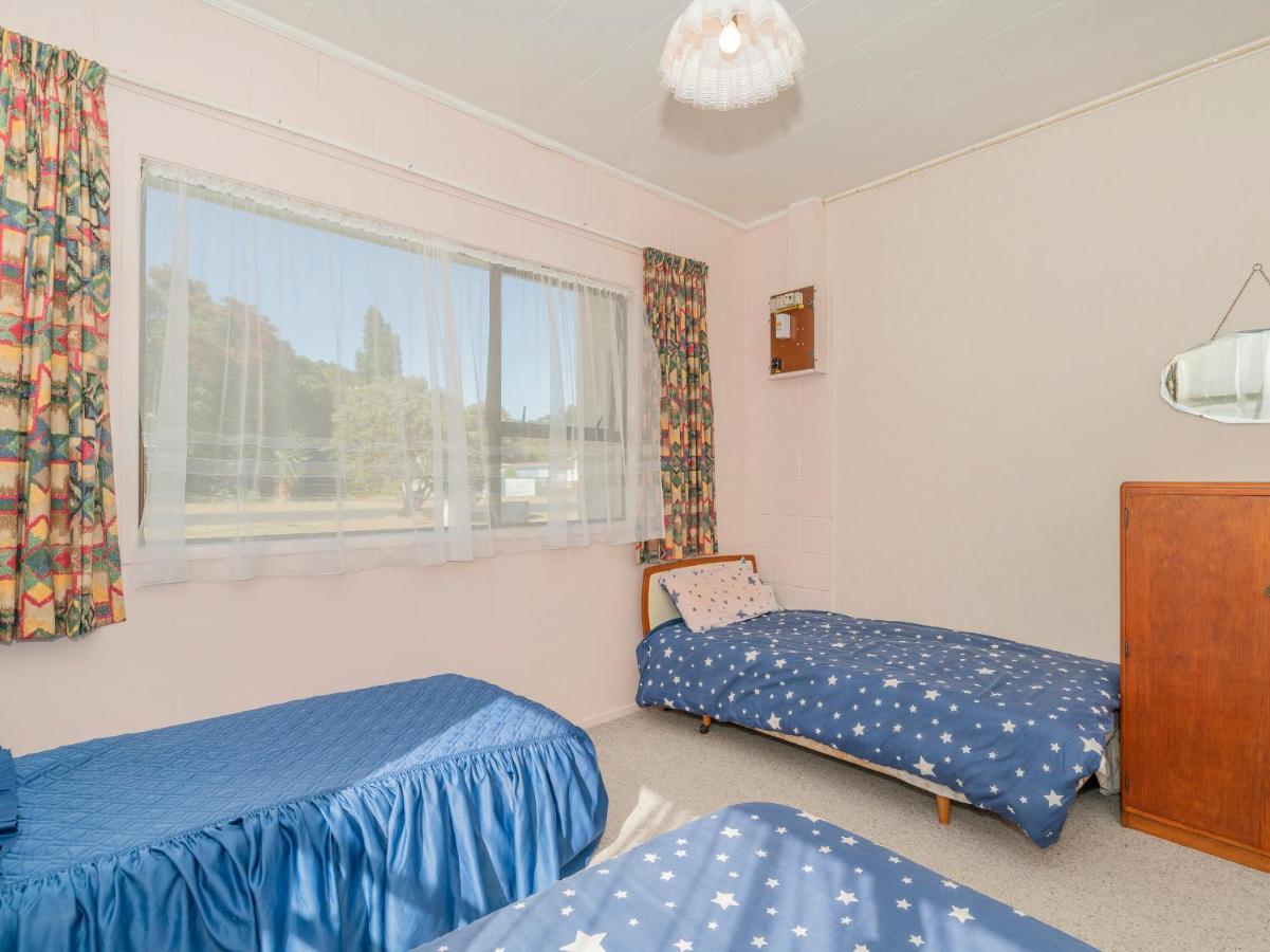 Cosy At Cooks - Cooks Beach Downstairs Unit المظهر الخارجي الصورة